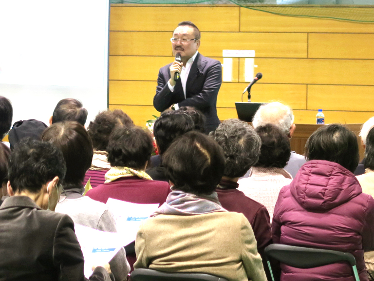 田中俊一理事長が、”人生が変わる睡眠の方法 〜眠りと運動の効果〜「体と脳を変える質のよい睡眠」”というテーマで、2017年1月28日(土)逗子市役所にて講演をいたしました。
